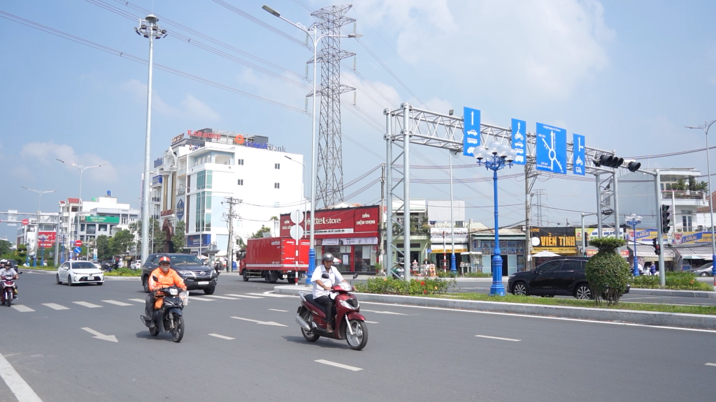 🏡 BÁN ĐẤT MẶT TIỀN ĐƯỜNG TRƯƠNG ĐỊNH – TRUNG TÂM TP TÂN AN – 8x18 – SHR – THỔ CƯ 100% – GIÁ 1 TỶ 80 - Ảnh chính