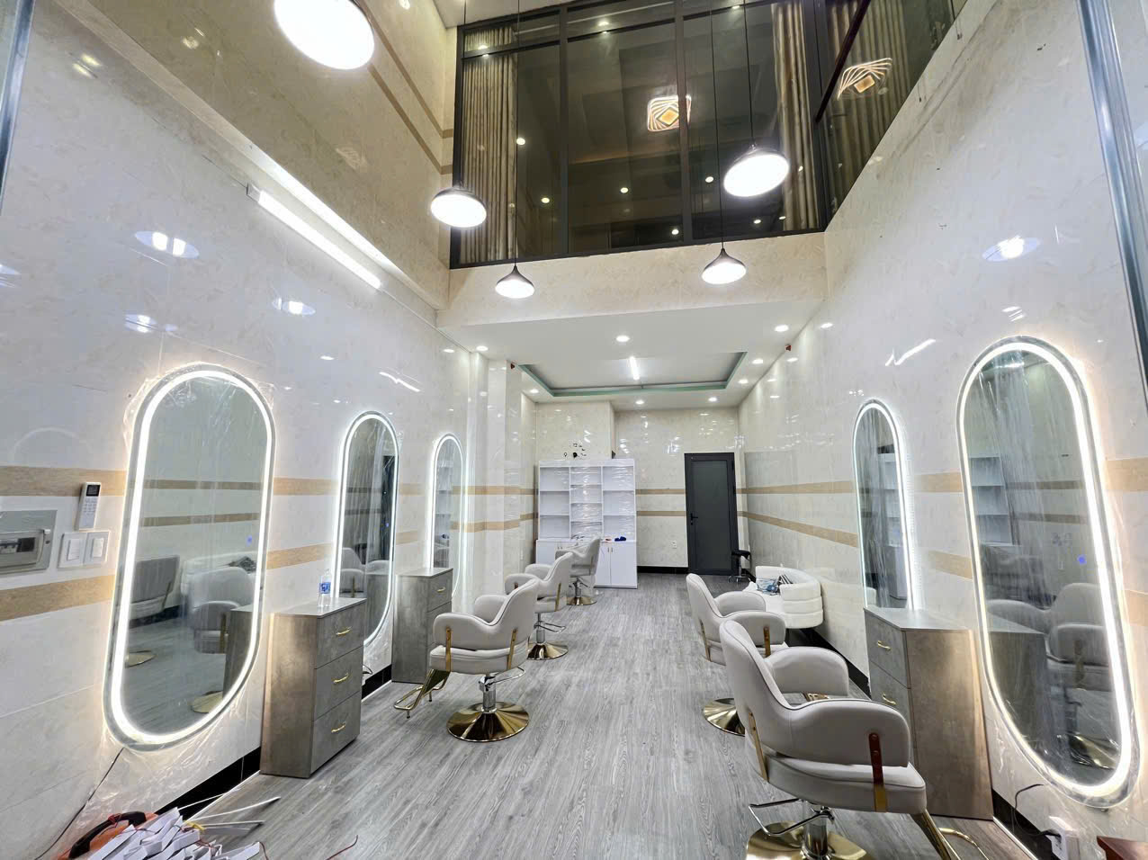 Sang nhượng Salon Mặt tiền đường lớn Tân Bình, Hồ Chí Minh - Ảnh chính