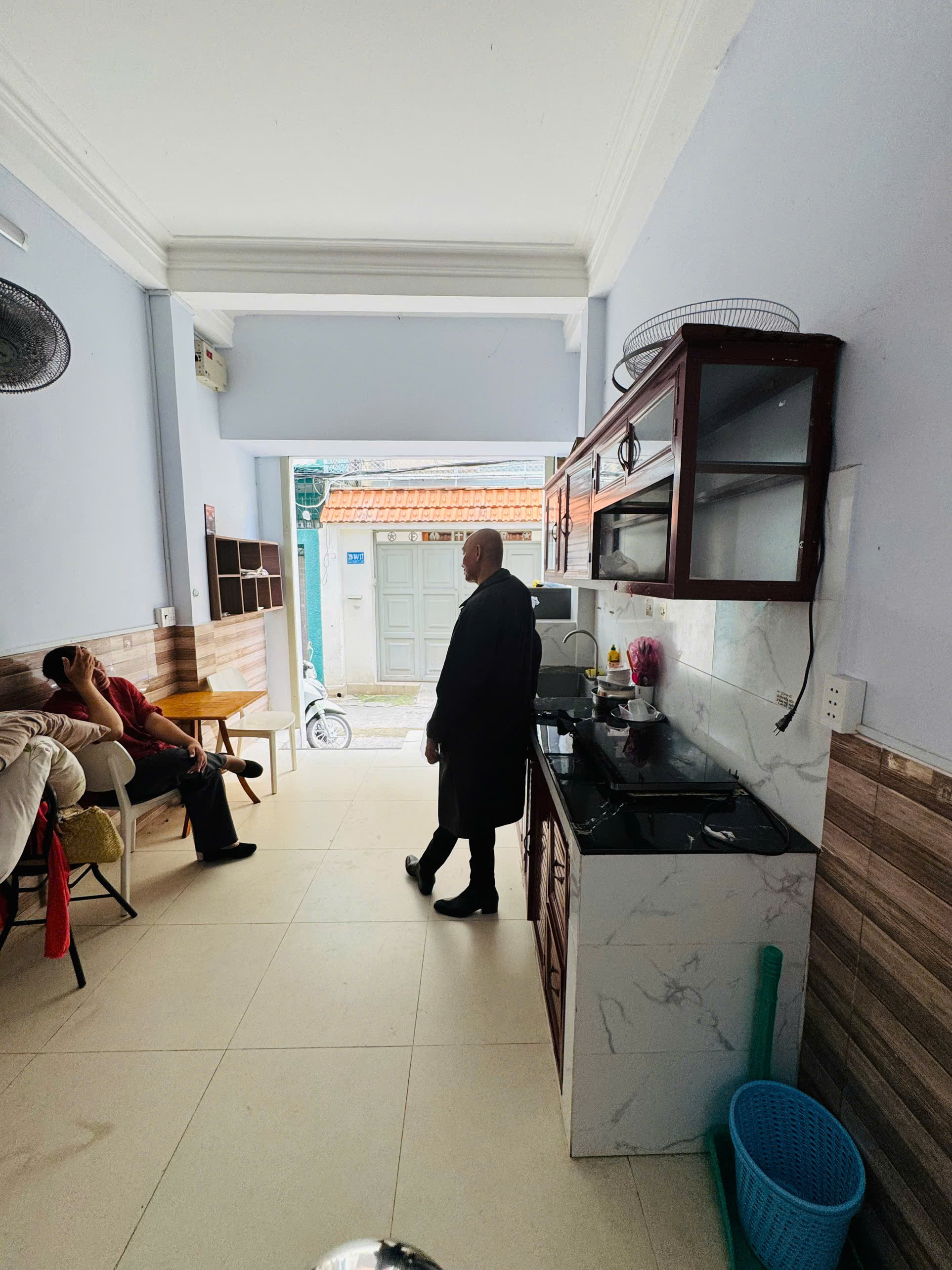 Cho thuê nhà nguyên căn – Đường Đoàn Thị Điểm,Phú Nhuận – giá chỉ 11 triệu tháng - Ảnh 2