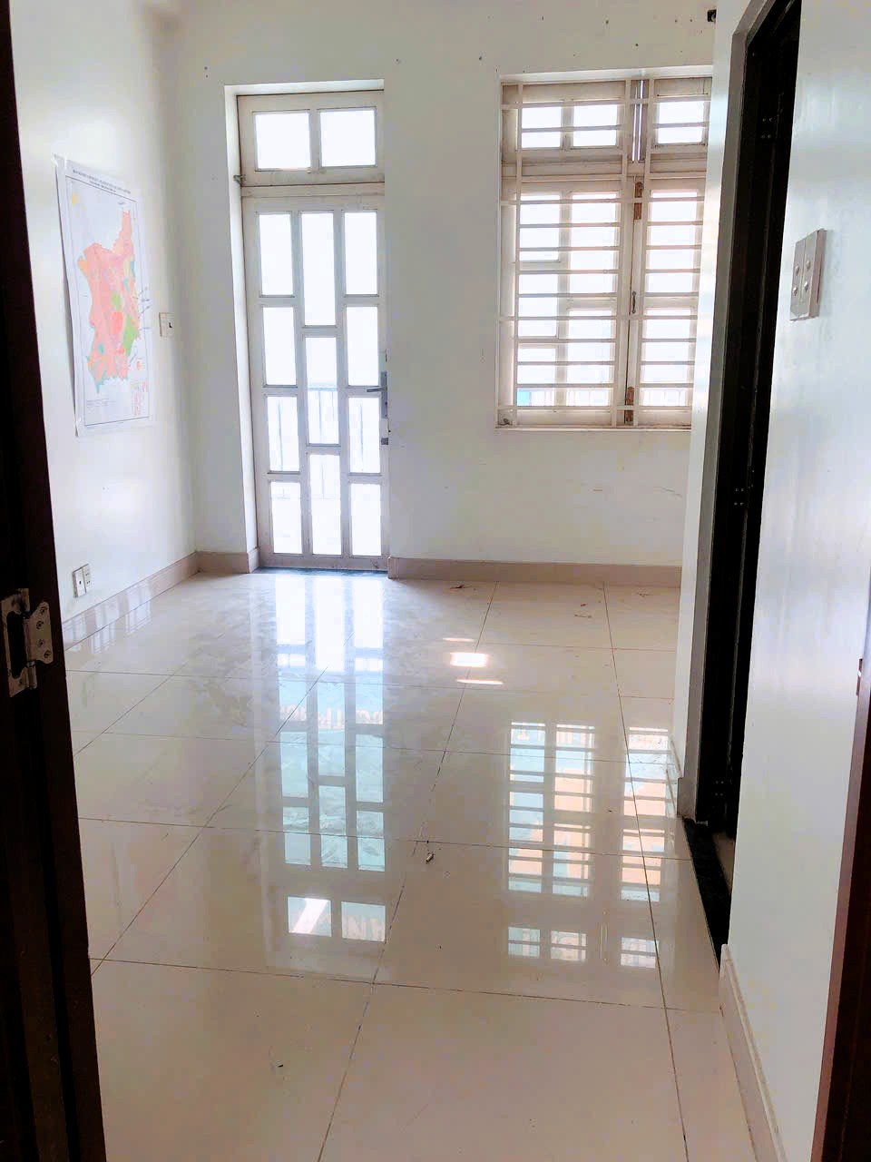 cho thuê nhà 2 mặt tiền đường Phạm Văn Đồng, phường Linh Tây tiện lợi - Ảnh 3