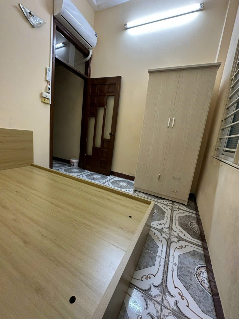Cho thuê nhà nguyên căn ngõ 318 La Thành, Hào Nam, Đống Đa 38m x 4T, 5 ngủ giá 12 triệu - Ảnh 2