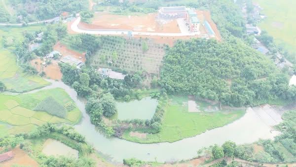 Chính chủ em cần bán 10.000m đất đẹp, giá tốt, vị trí đắc địa tại Kim Bôi, Hoà Bình. 0969446789 - Ảnh 2