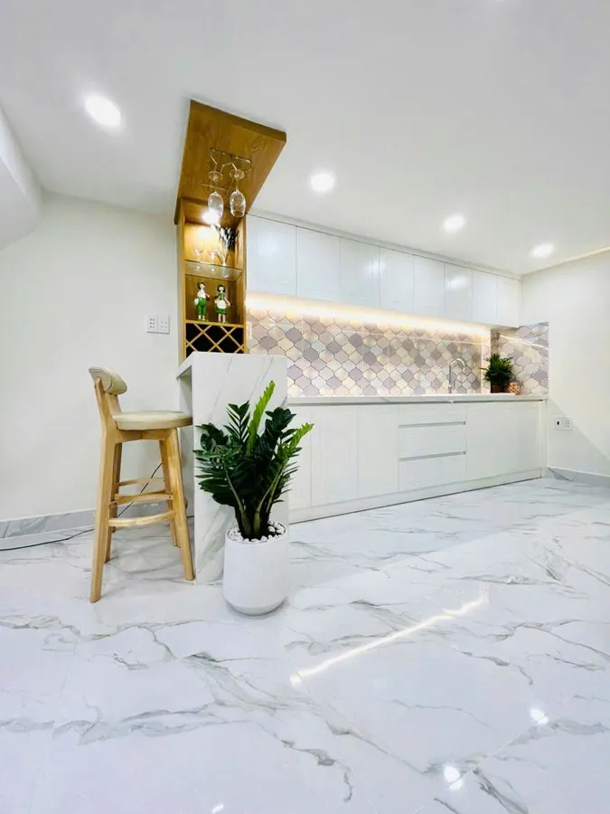 BÁN GẤP 350 ( P16)  Nguyễn Văn Lượng 28 MÉT CẤP 4  GIÁ  5 tỷ Gò Vấp Hồ Chí Minh Diện tích: 28m² ( - Ảnh 1