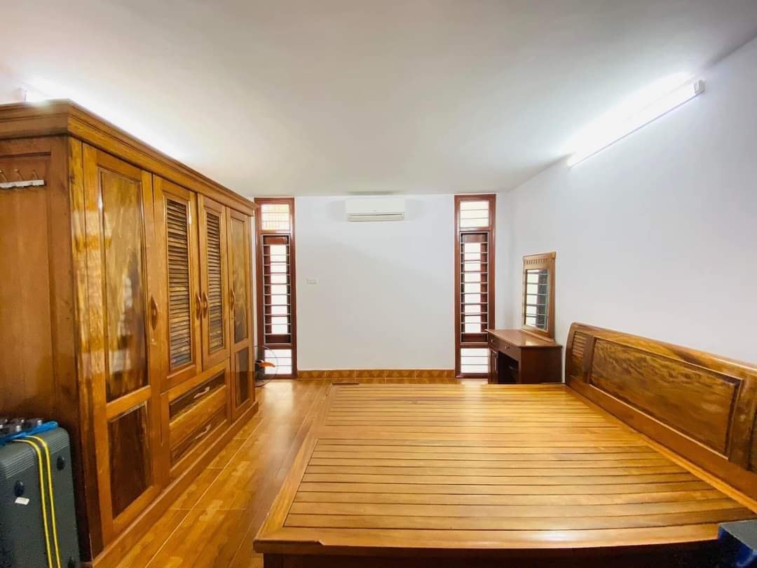 Căn nhà cuối cùng tại Tư Đình, ngay đường dẫn cầu TRần Hưng Đạo 57m2 x 3 tầng Giá 7,7 tỷ. - Ảnh 3