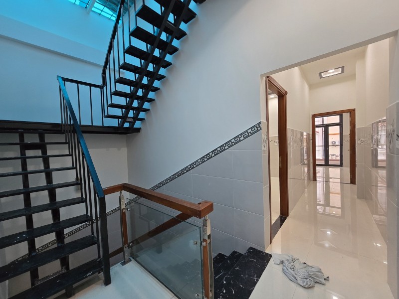Bán nhà Mặt tiền ngay Lâm Văn Bền, Bình Thuận, Quận 7, 113m2 (5.1x22) 4 tầng, 16.5 tỷ - Ảnh 2