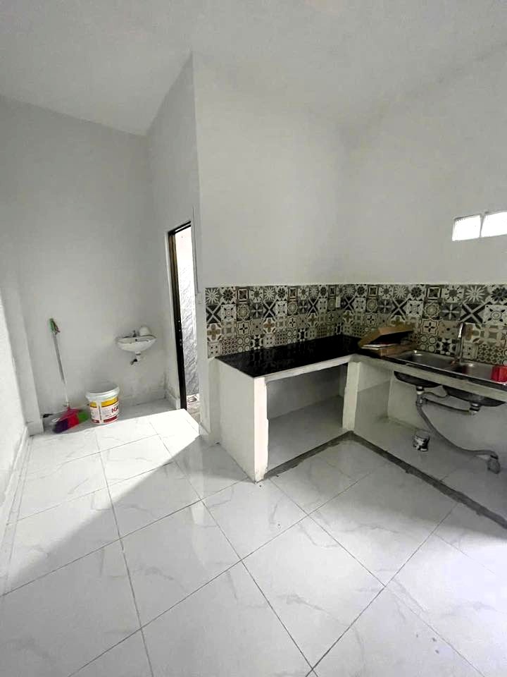 cho thuê nhà nguyên căn hẻm xe hơi đường Linh Đông, gần chợ Thủ Đức - Ảnh chính