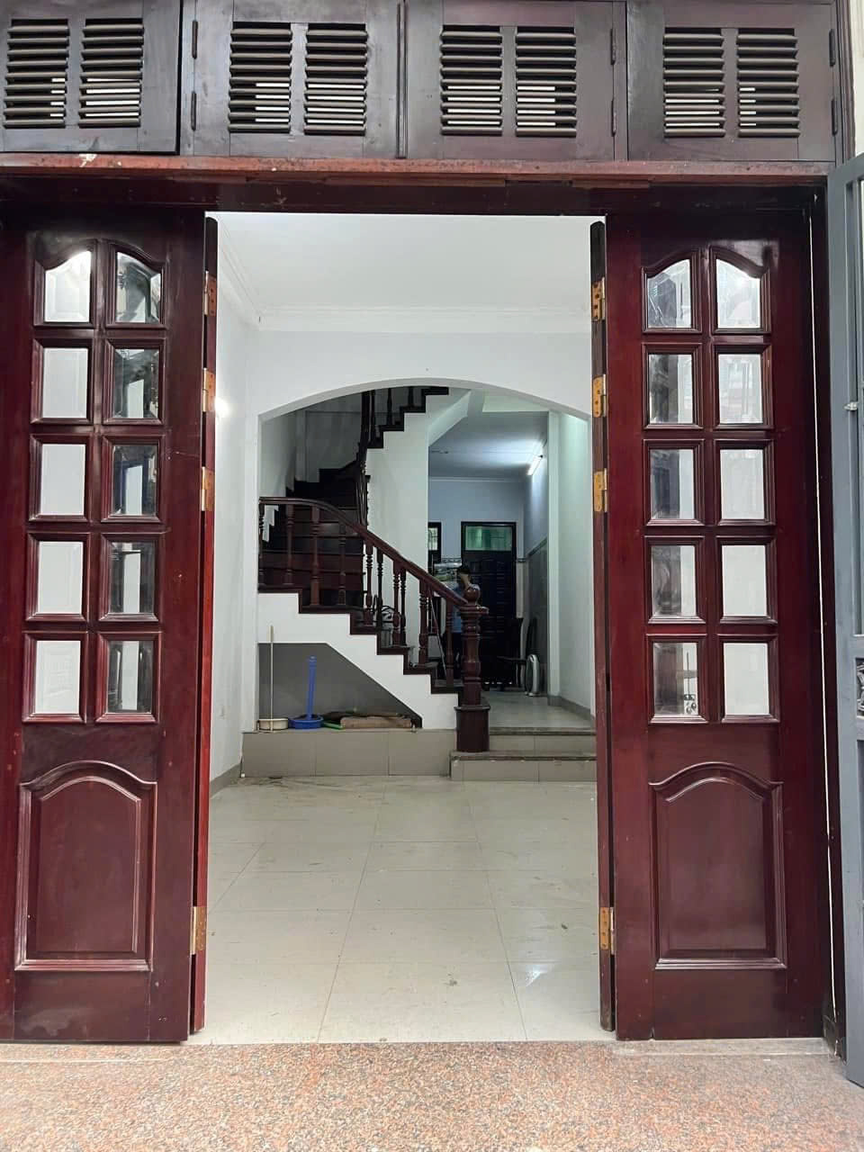 Cho thuê nhà riêng ở Hoàng Sâm, Nghĩa Đô, Cầu Giấy 40m x 5T giá 19tr, vỉa hè, ô tô tránh - Ảnh chính