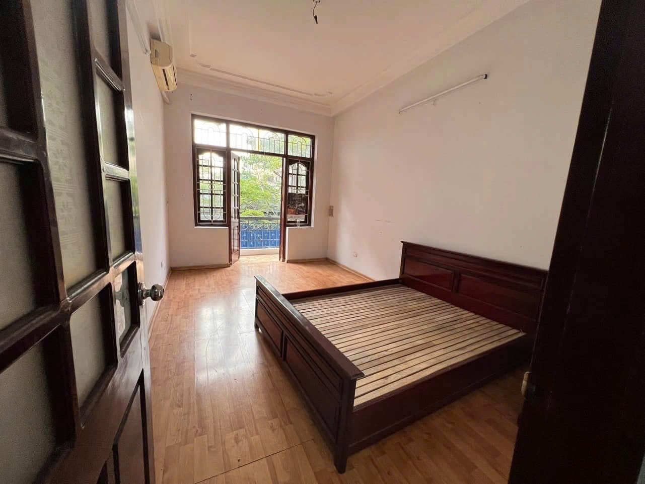 Cho thuê nhà riêng ở Hoàng Sâm, Nghĩa Đô, Cầu Giấy 40m x 5T giá 19tr, vỉa hè, ô tô tránh - Ảnh 4