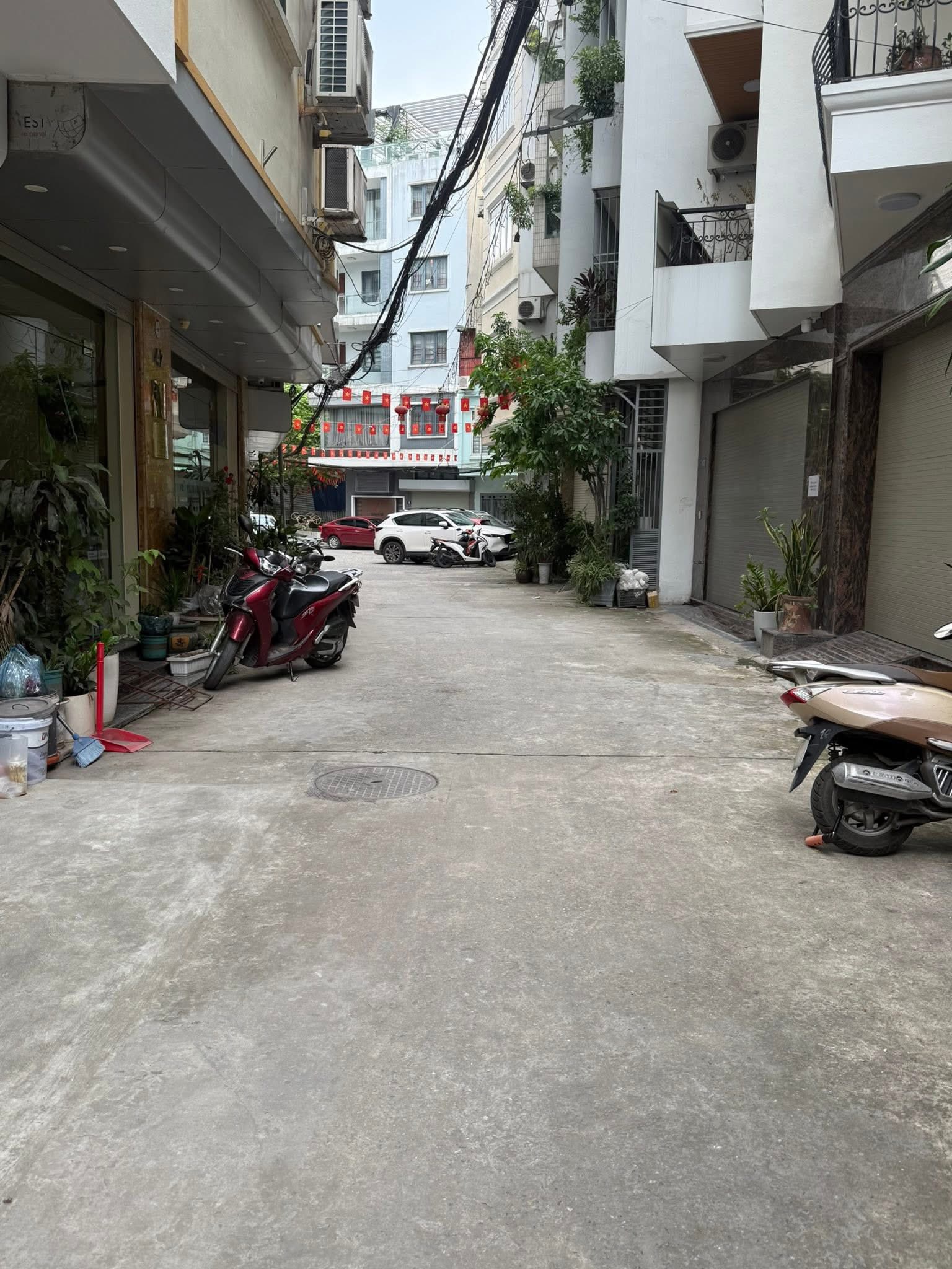 Bán nhà Ô tô Tránh Phố Đốc Ngữ (Liễu Giai) 56m/ 5Tầng/MT 5.3m 20.9 Tỷ, Kinh doanh - Ảnh chính