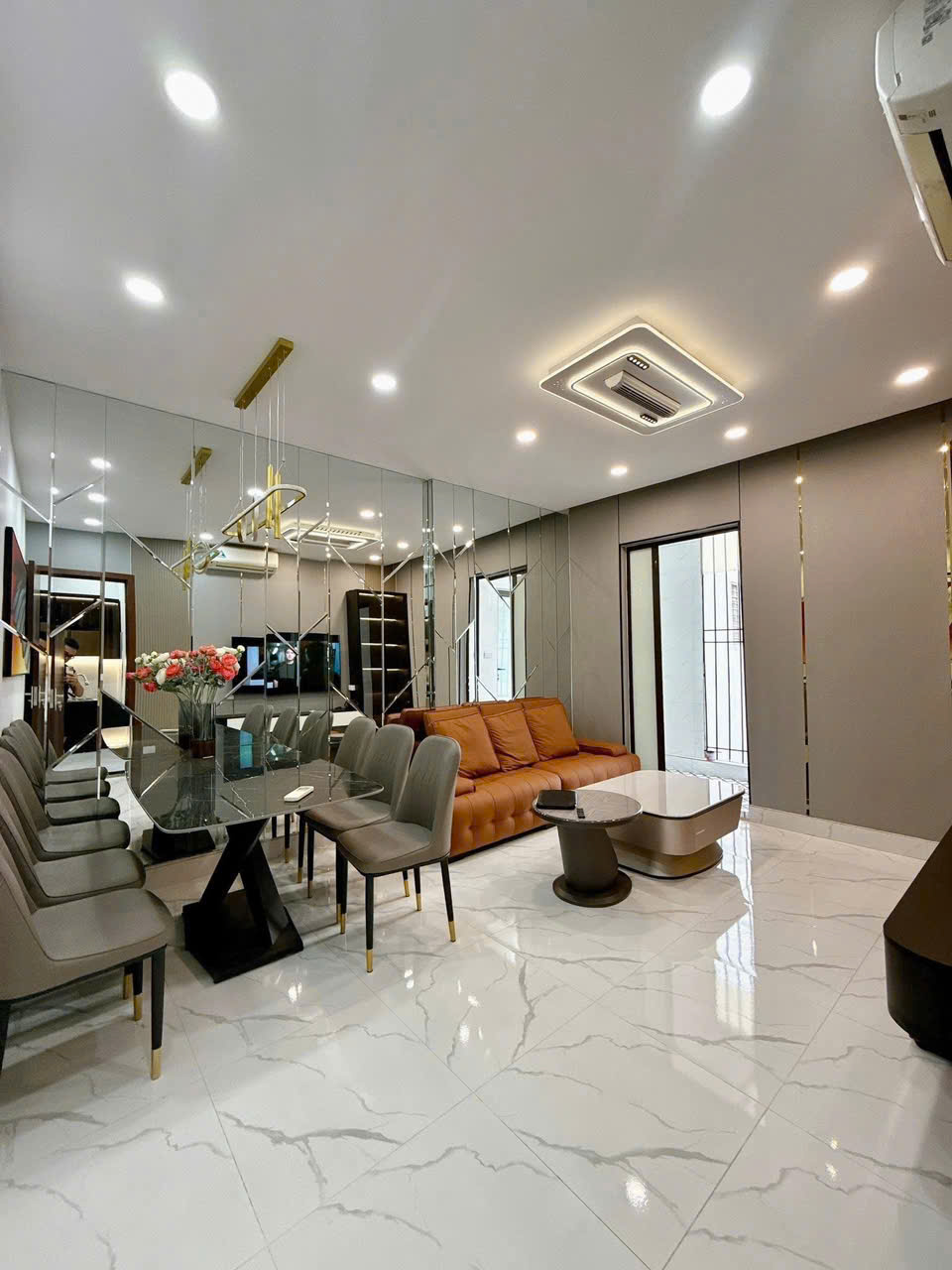Cho thuê nhà tập thể siêu đẹp Nguyễn Lương Bằng, Đống Đa 70m, 2PN2VS, full đồ giá 12TR - Ảnh 1
