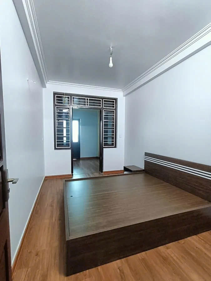 BÁN NHÀ Ô TÔ ĐỖ CỬA VÀO NHÀ Đức Giang 53/64m2 X 4 Tầng 9.8 tỷ Long Biên. - Ảnh chính