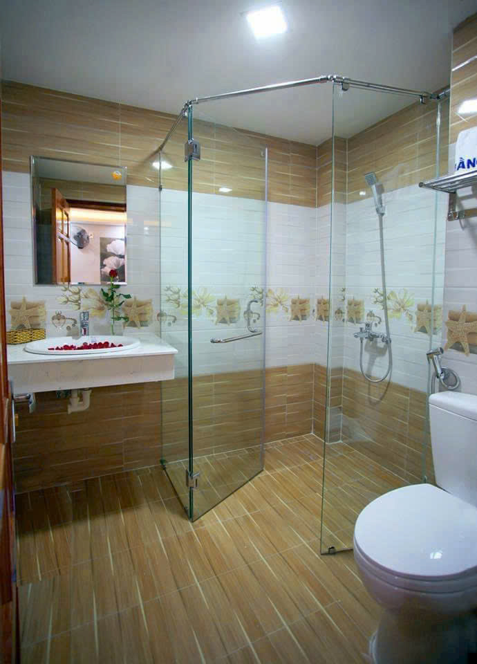 Bán khách sạn 8 tầng mặt tiền đường Đinh Tiên Hoàng, p.Lộc Thọ- Trung Tâm TP Nha Trang. Diện tích - Ảnh 3