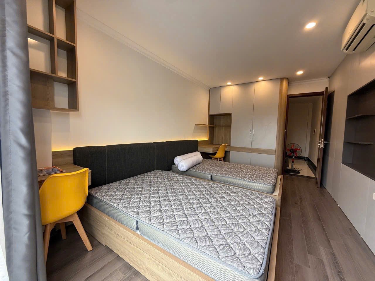 Chủ Cần Bán Gấp Nhà Phố Giang Biên, Long Biên 6 Tầng Full Nội Thất, Ô Tô Đỗ Cổng Chỉ 5.99 Tỷ - Ảnh 4