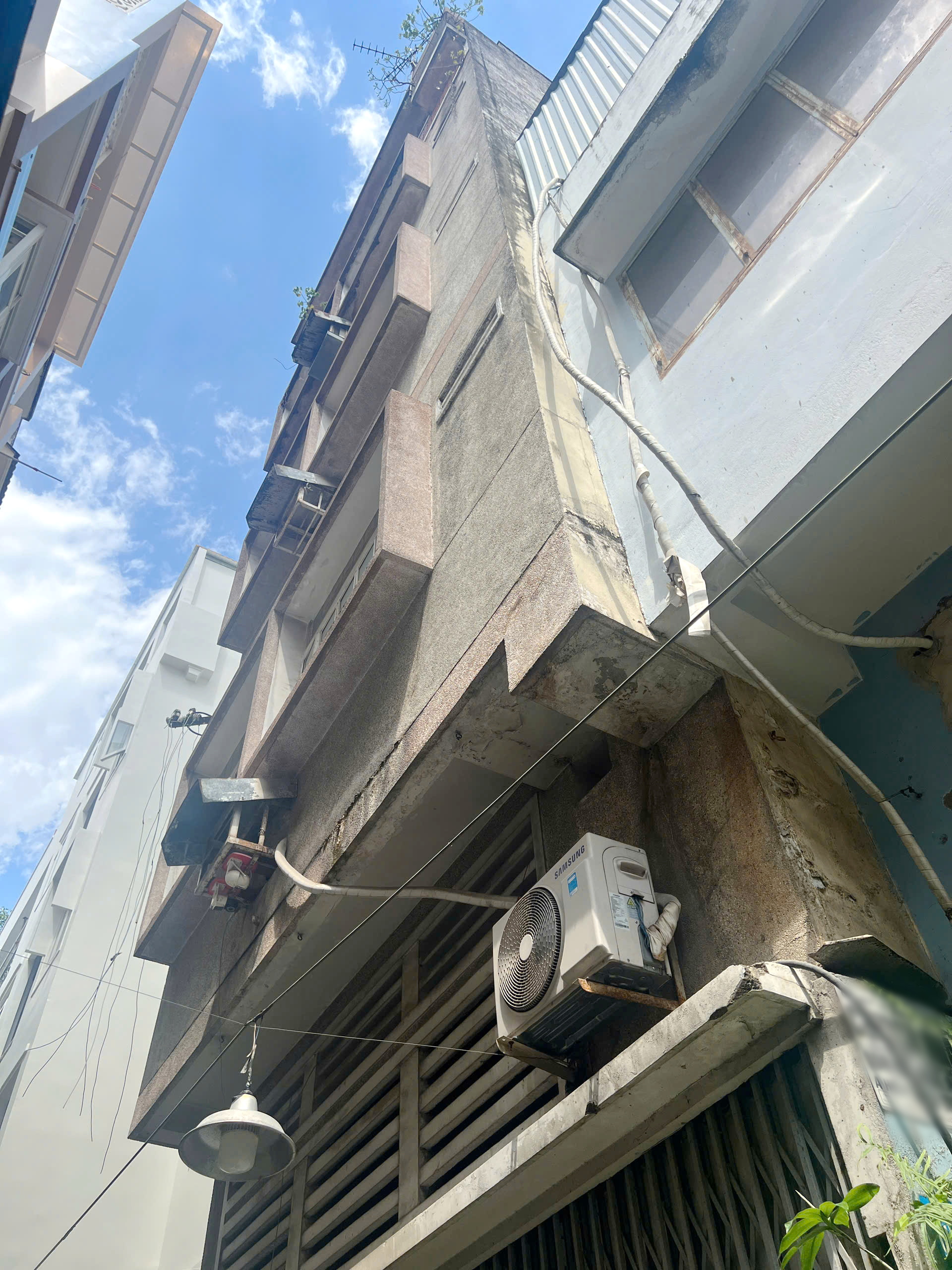 Nhà 6 tầng (150m2) HXH sát mặt tiền Trần Bình Trọng P4Q5. Giá 6.9 tỷ - Ảnh chính