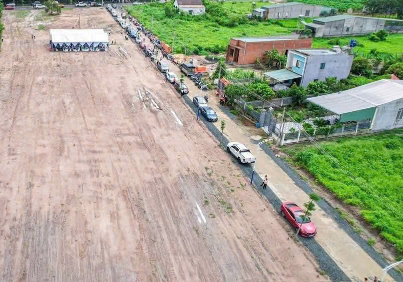 Đất ở đô thị ngay khu công nghiệp trung tâm Chơn Thành, 165m2 chỉ 820 triệu! - Ảnh chính