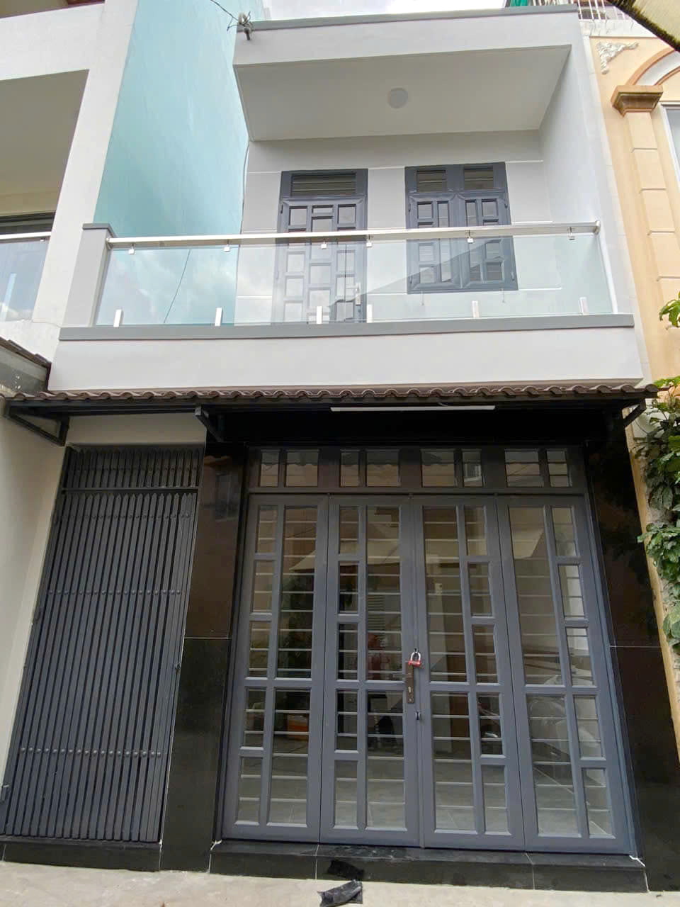 Nhà đẹp 1 lầu hẻm xe hơi 154 Âu Dương Lân P3Q8 - Ảnh chính