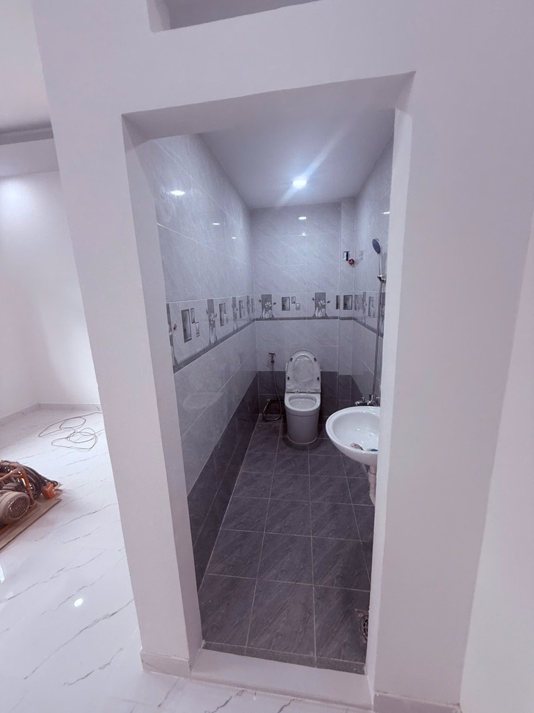 CHỈ 4.4 TỶ - NHÀ ĐẸP HẺM XE HƠI - LÊ VĂN QUỚI - VÀO Ở NGAY – GIÁP TÂN PHÚ - Ảnh chính