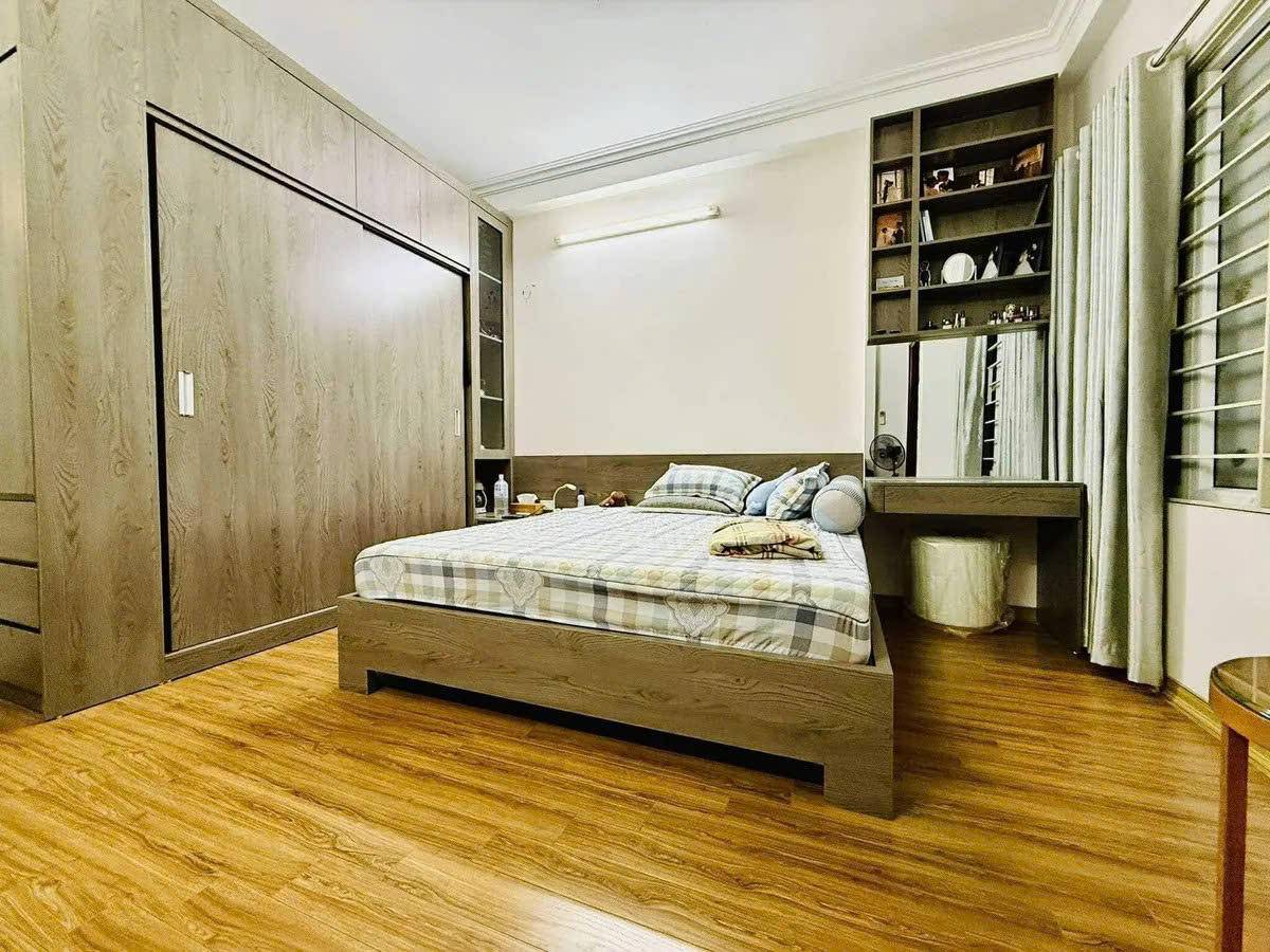 Bán Nhà Hoàng Hoa Thám 45m2. 4 tầng. mặt tiền 5m. giá 9.3 tỷ Ba Đình Hà Nội - Ảnh 2