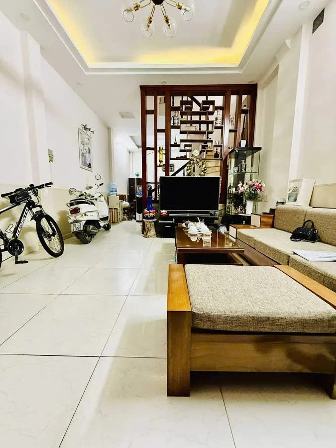 Bán Nhà Hoàng Hoa Thám 45m2. 4 tầng. mặt tiền 5m. giá 9.3 tỷ Ba Đình Hà Nội - Ảnh chính