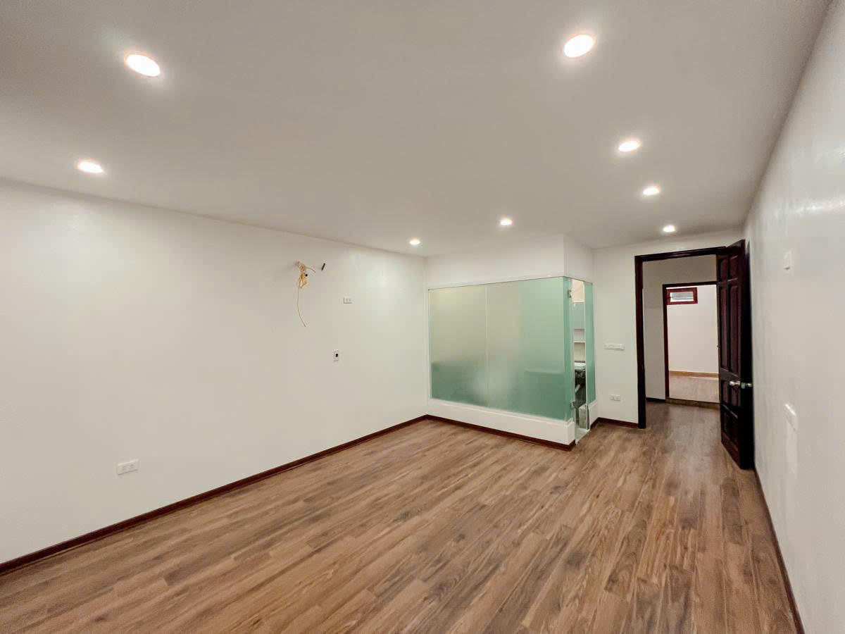 DỐC TAM ĐA NHÀ ĐẸP - TẶNG NỘI THẤT - 43m2 5 tầng mặt tiền 3.9m Giá 12.3 tỷ - Ảnh chính