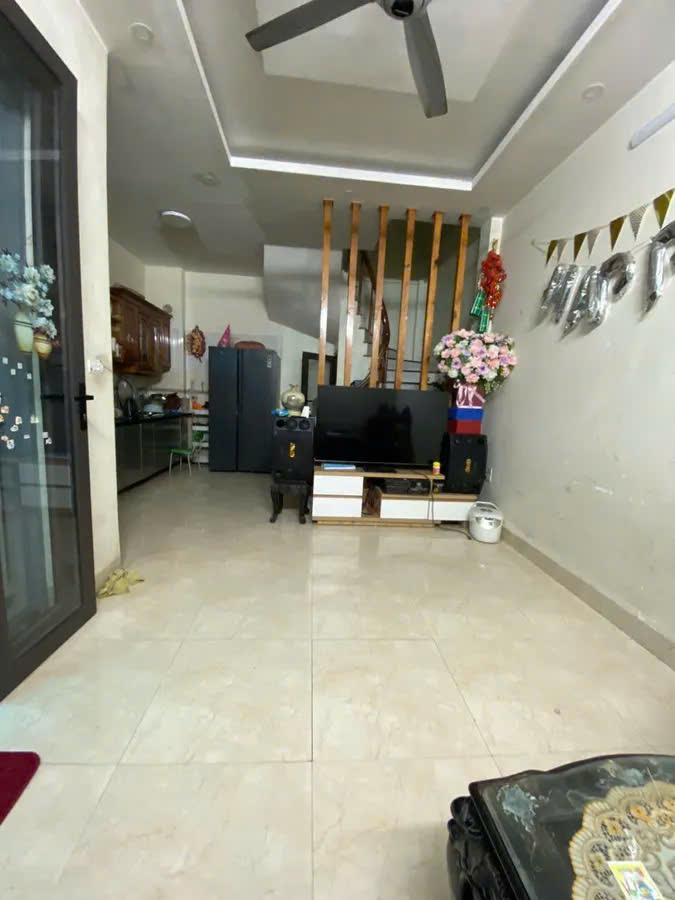 SIÊU PHẨM - DÂN XÂY - KHUNG CỘT BÊ TÔNG - NGÕ THÔNG - Ô TÔ ĐỖ CỔNG- ĐỊNH CÔNG HẠ - Ảnh chính