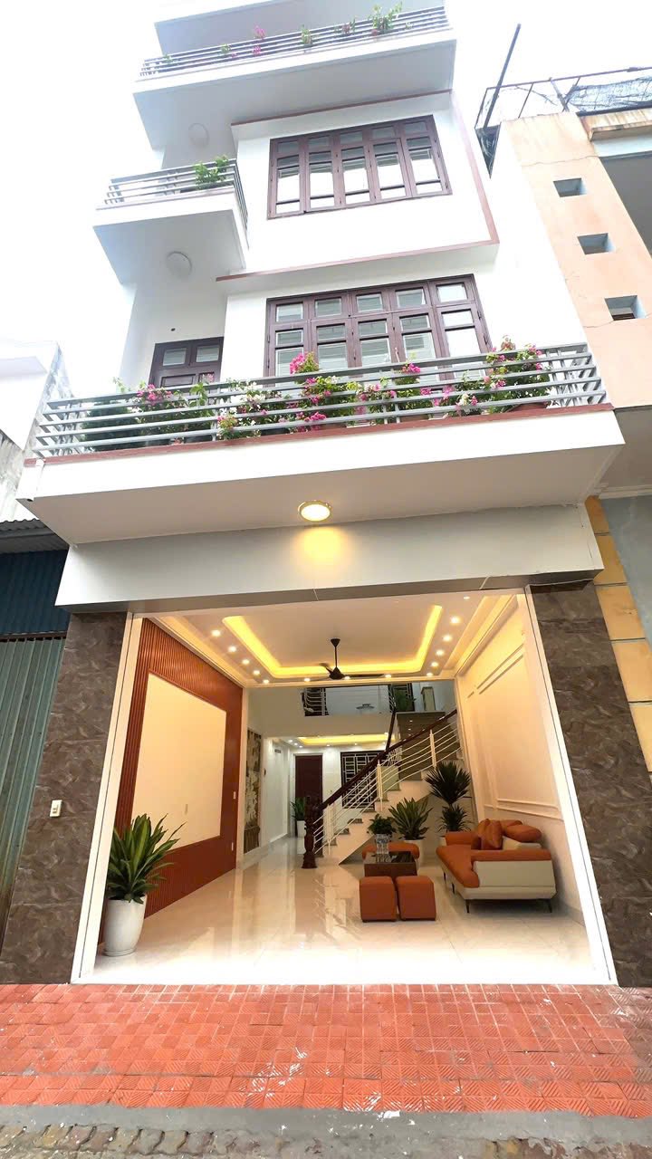 Bán nhà 4 tầng khu vịt cỏ trung tâm TP Hải Dương đường ô tô tránh nhau - Ảnh chính