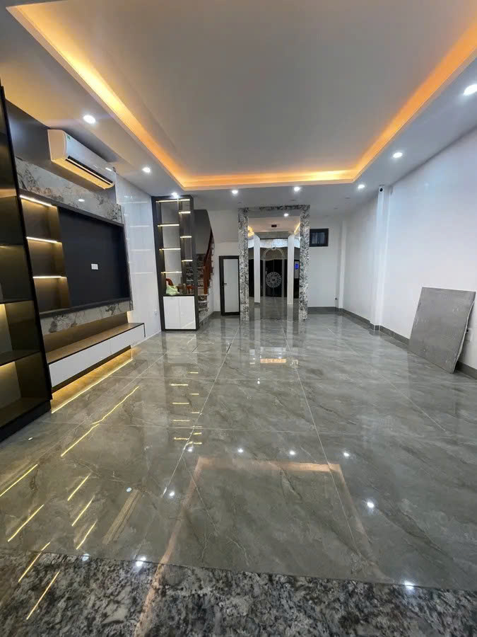 SIÊU PHẨM PHÂN LÔ Phúc Đồng-Long Biên  40m2 X  6 tầng, mặt tiền 5m,13.2 tỷ. - Ảnh 1