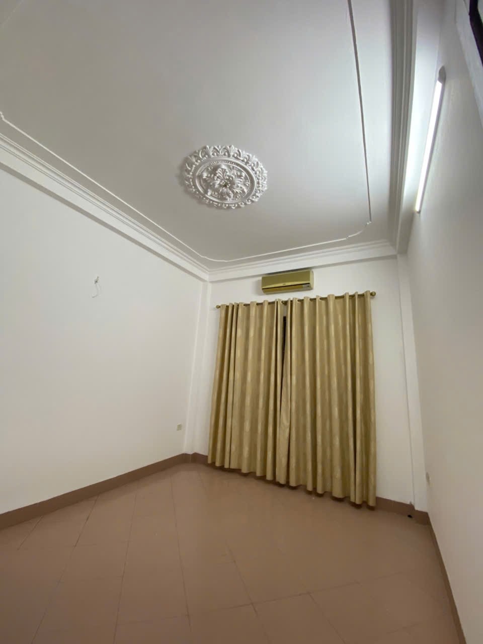 BÁN NHÀ NGUYỄN VĂN CỪ – 62M² – 3 TẦNG – GIÁ CHỈ 9.5 TỶ - Ảnh 2