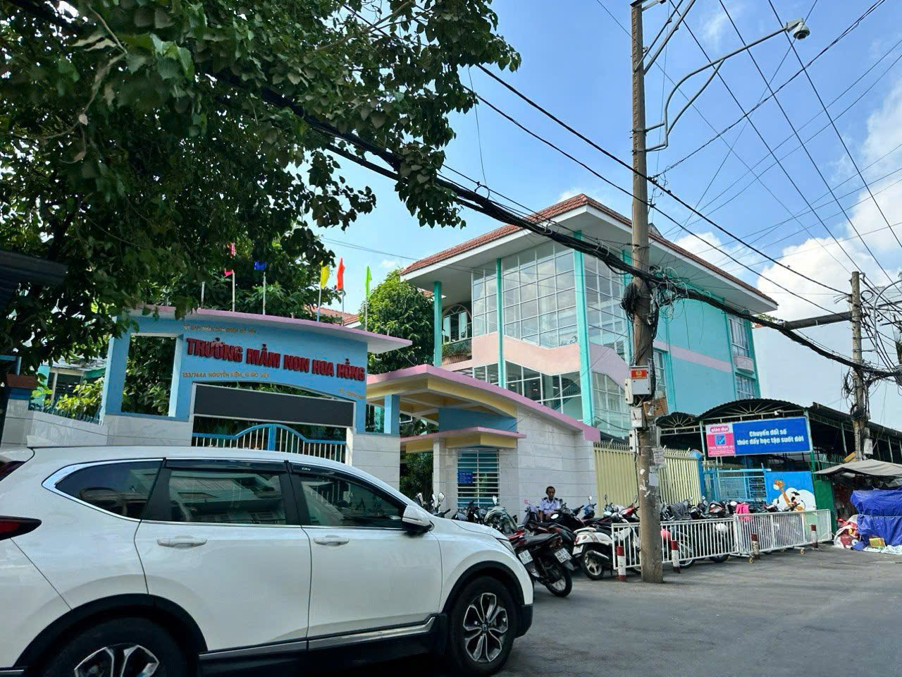 Nhà HIẾM khu VIP hẻm 55 Nguyễn Văn Công 76m2 ngang 4m 4 lầu đẹp gần BV 175 chỉ 9 tỷ 890 - Ảnh 1