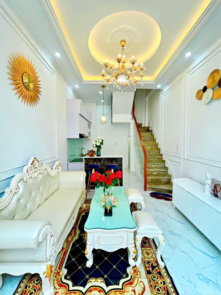 Bán nhà Q10, hẻm 7m có sân oto riêng, cao 4 tầng FullNT: Nhỉnh 5 tỷ.LH: 0933910039 - Ảnh 3