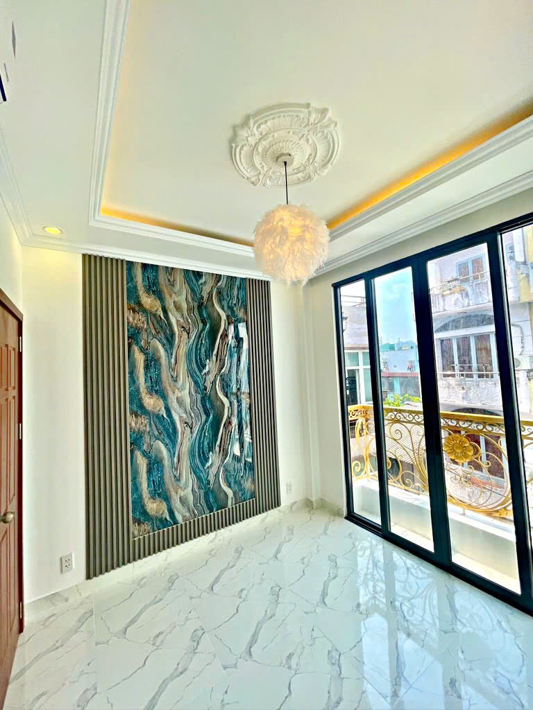 Bán nhà Q10, hẻm 7m có sân oto riêng, cao 4 tầng FullNT: Nhỉnh 5 tỷ.LH: 0933910039 - Ảnh 1
