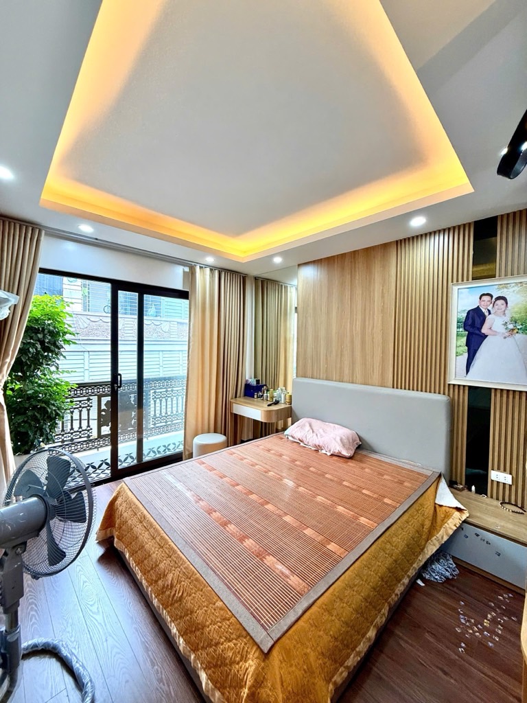 Nguyễn Chính, ô tô tải tránh đỗ, 3 thoáng, ngôi nhà của người thành đạt - Ảnh 4