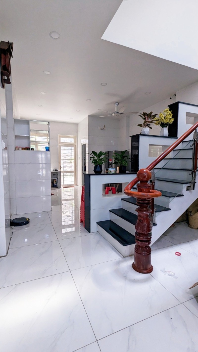 Bán nhà 4 tầng 96m², Tam Bình, Thủ Đức, 7.9 tỷ, sổ hồng - Ảnh 3