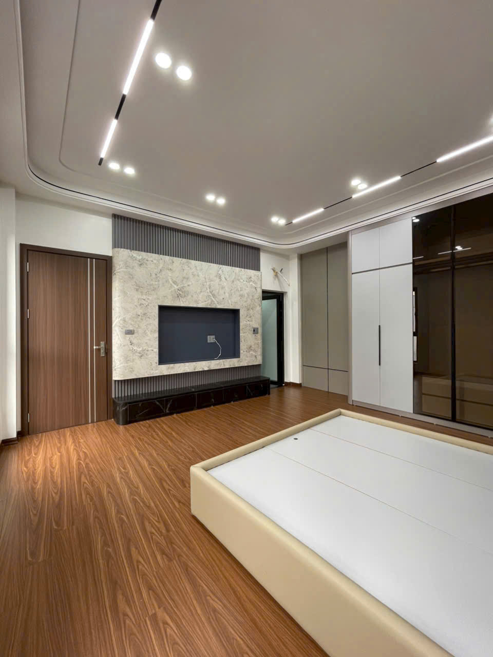 Bán nhà ngõ 640 Nguyễn Văn Cừ, Long Biên, Hà Nội - Ảnh 2
