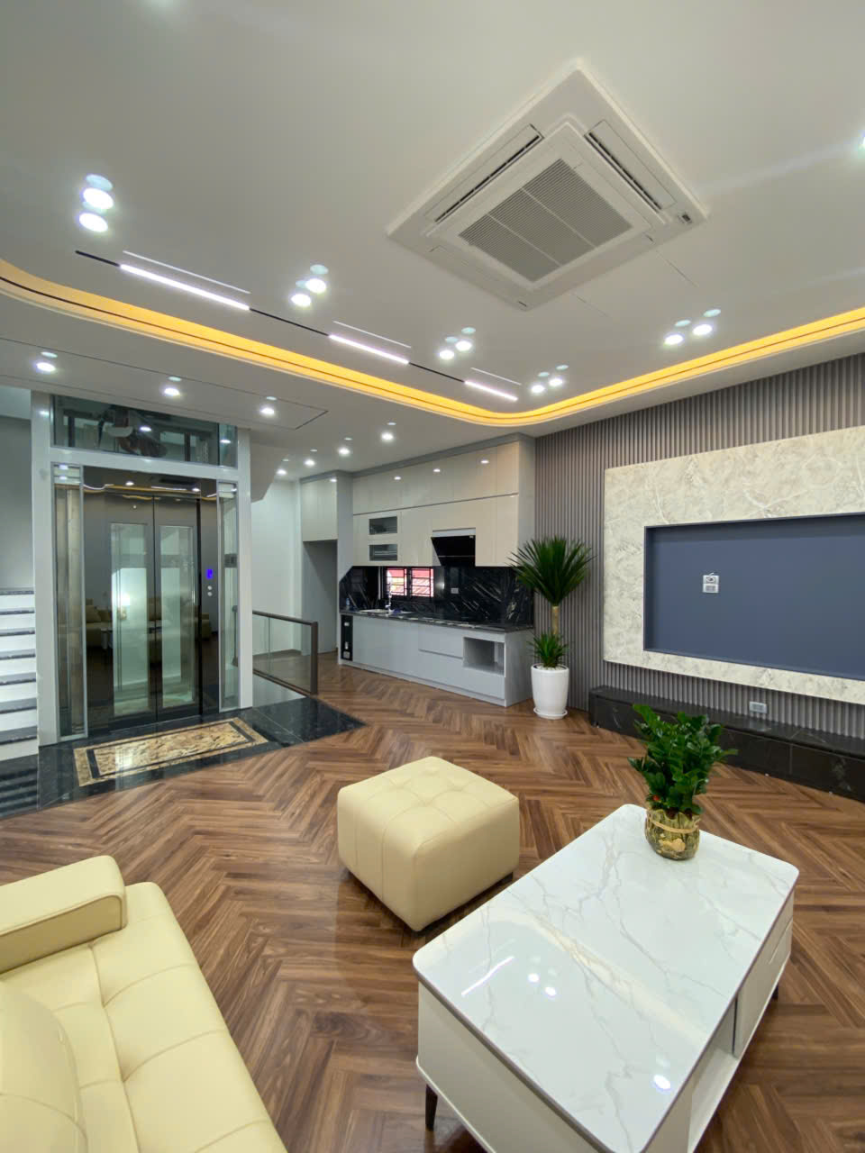 Bán nhà ngõ 640 Nguyễn Văn Cừ, Long Biên, Hà Nội - Ảnh chính