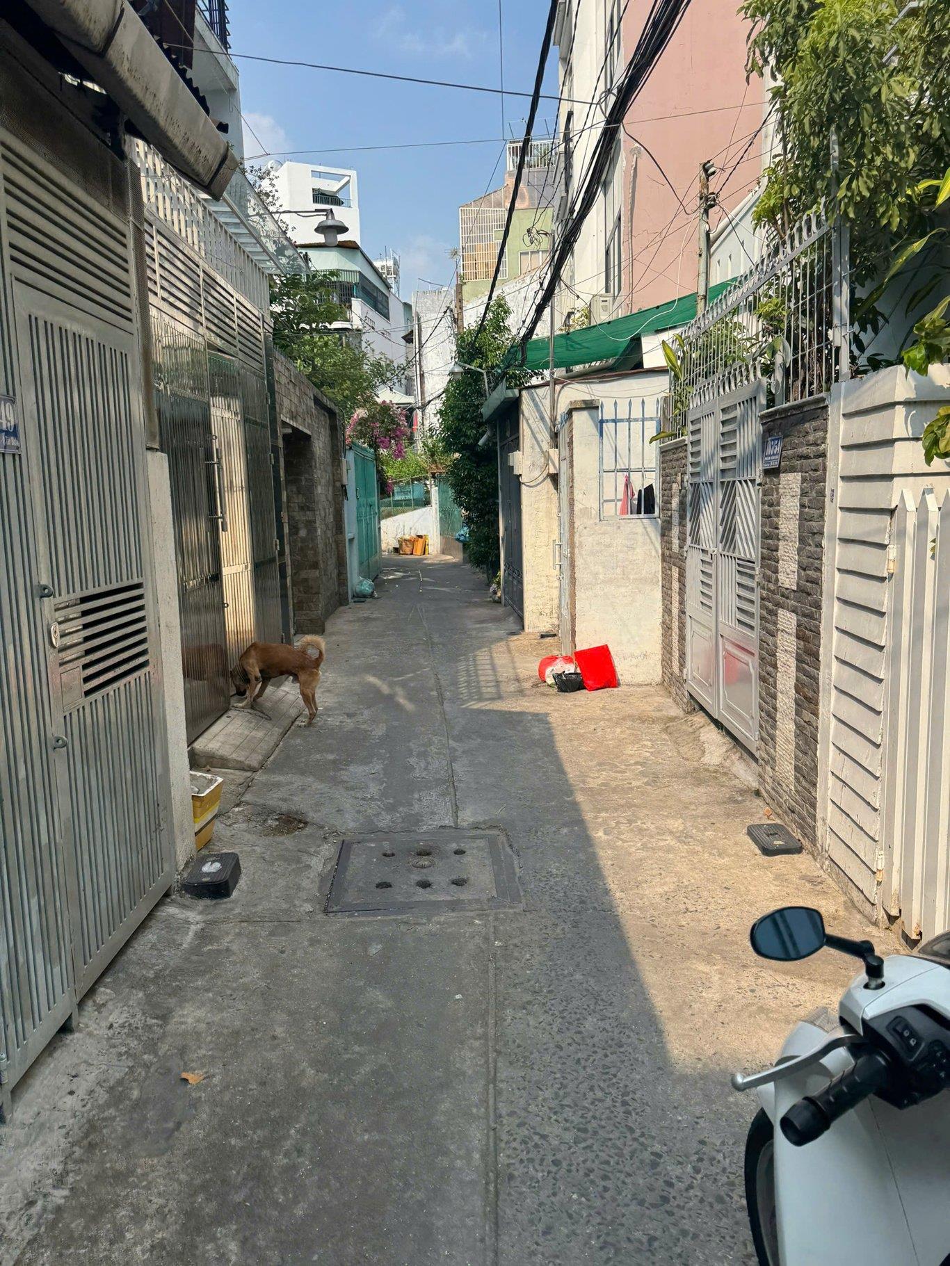 **Bán nhà hẻm Phạm văn Hai** phường 3, Tân Bình (4,5*14) 4 tầng góc 2MT - Ảnh 2