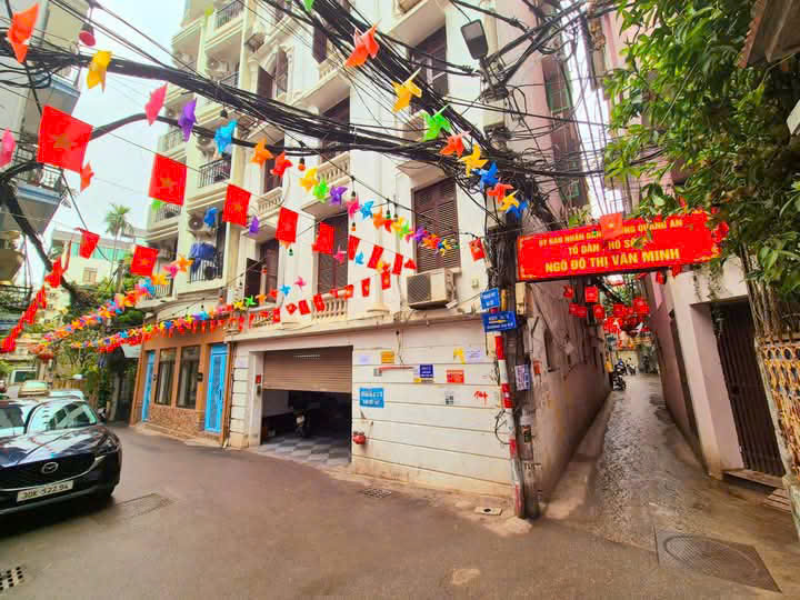 BÁN NHÀ ÂU CƠ -QUẢNG AN - NHÀ ÂU CƠ PHÂN LÔ -SỔ HOA HẬU. - Ảnh 1