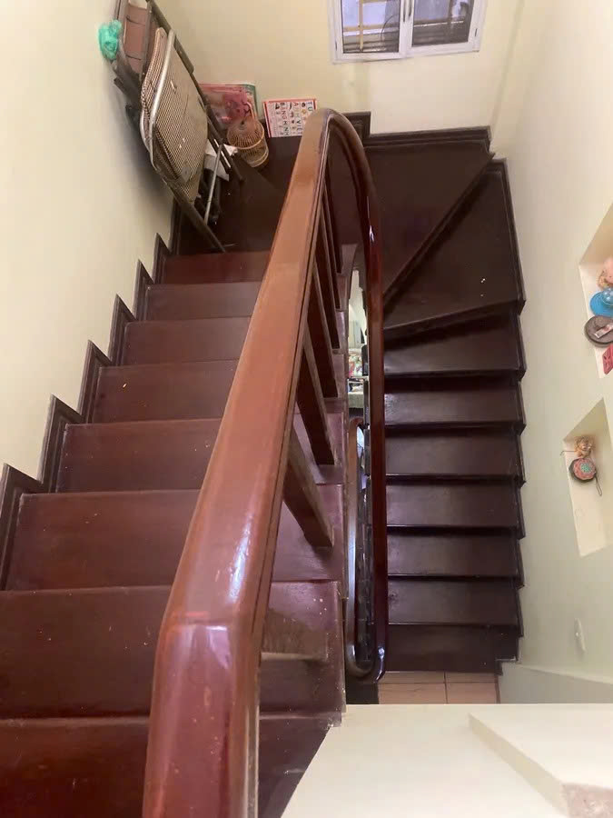 Bán Nhà Đào Tấn 42m2. 4tầng. mặt tiền 3.4m. giá 9.8 tỷ Ba Đình Hà Nội - Ảnh 3