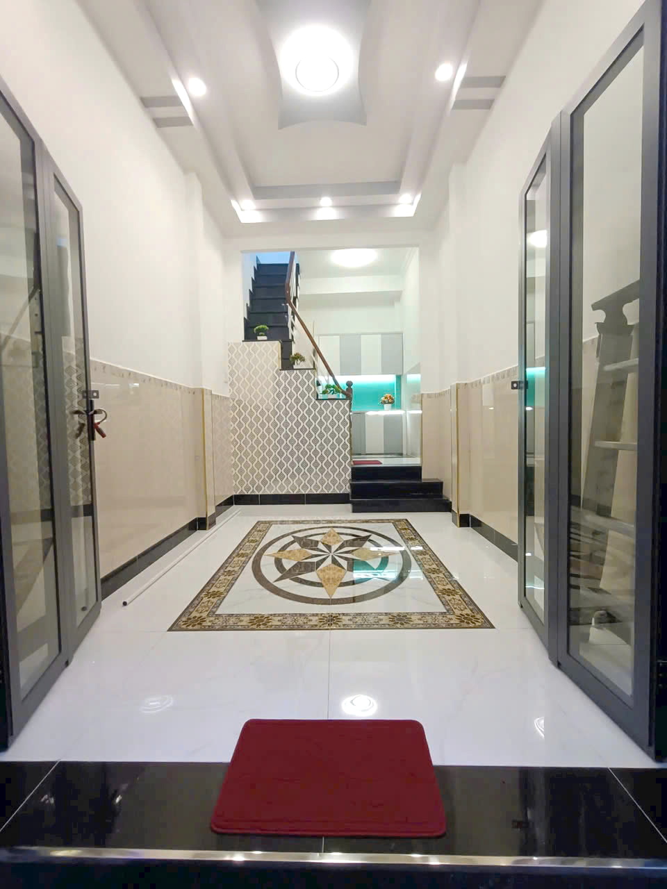 Nhà mới 1lầu/2PN hẻm thông 28 Dương Bá Trạc P2Q8 - Ảnh chính