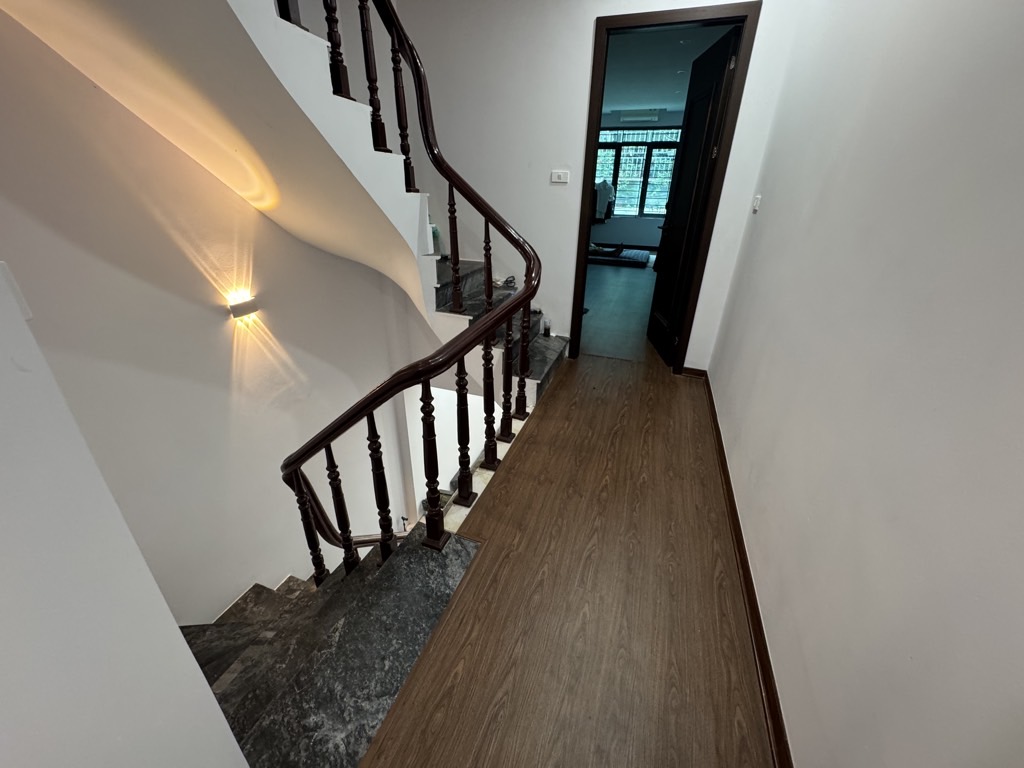 Siêu phẩm ô tô tránh đỗ, 51m chỉ 11,5 tỷ, nhà về ở luôn, đủ nội thất - Ảnh 4