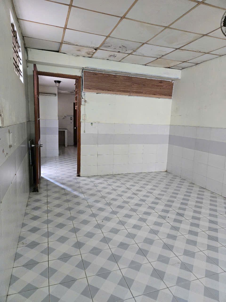 Cho thuê nhà nguyên căn hoặc mặt tiền kinh doanh – Đường Tô Hiến Thành, Quận 10 - Ảnh 2