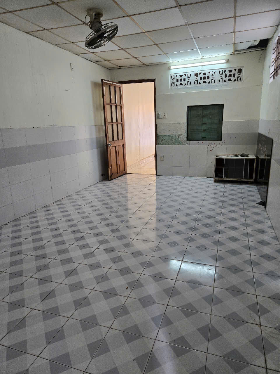 Cho thuê nhà nguyên căn hoặc mặt tiền kinh doanh – Đường Tô Hiến Thành, Quận 10 - Ảnh 3