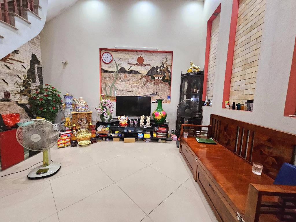 Cần Bá.n nhà Hoà Bình 7 - Minh Khai, NHÀ  ĐẸP FULL NỘI THẤT -  NGÕ NÔNG - THÔNG - GẦN Ô TÔ,dt : 40m2 - Ảnh chính