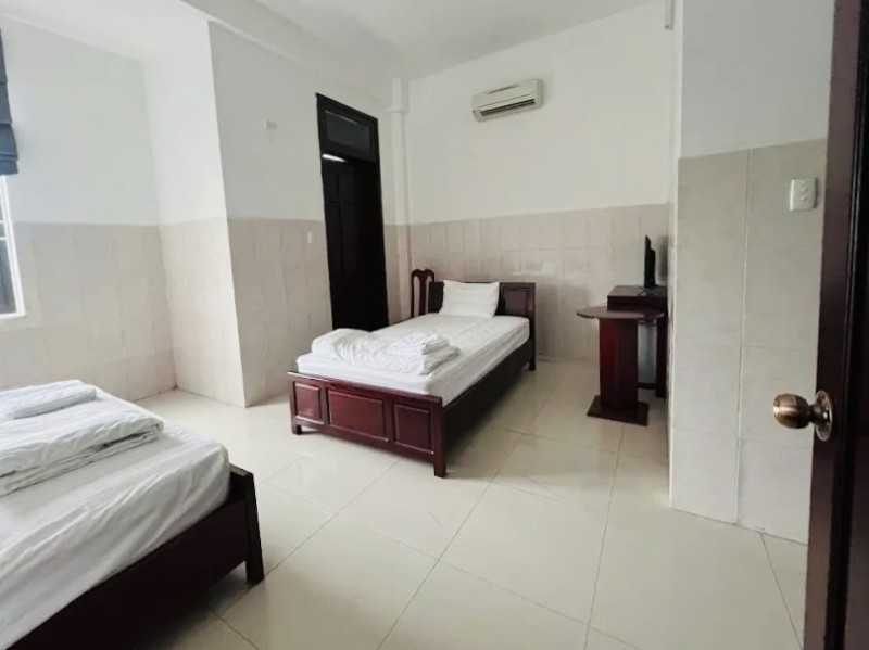 ► Toà Khách Sạn gần Mikazuki, Biển Nguyễn Tất Thành, 250m2, 6 tầng, 30 phòng, 17.x tỷ - Ảnh 2