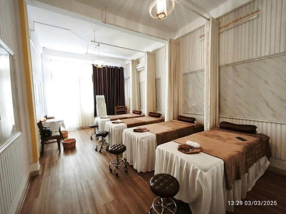 SANG NHƯỢNG TIỆM SPA MẶT TIỀN ĐƯỜNG LỚN BÌNH THẠNH - NHÀ MỚI ĐẸP, VÀO LÀ KINH DOANH NGAY - Ảnh 1