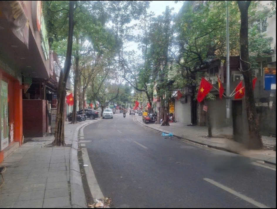 Cho Thuê nhà mặt phố Đặng Văn Ngữ, Đống Đa 40m x 4T, 5 phòng giá 25TR, KD đa dạng - Ảnh chính