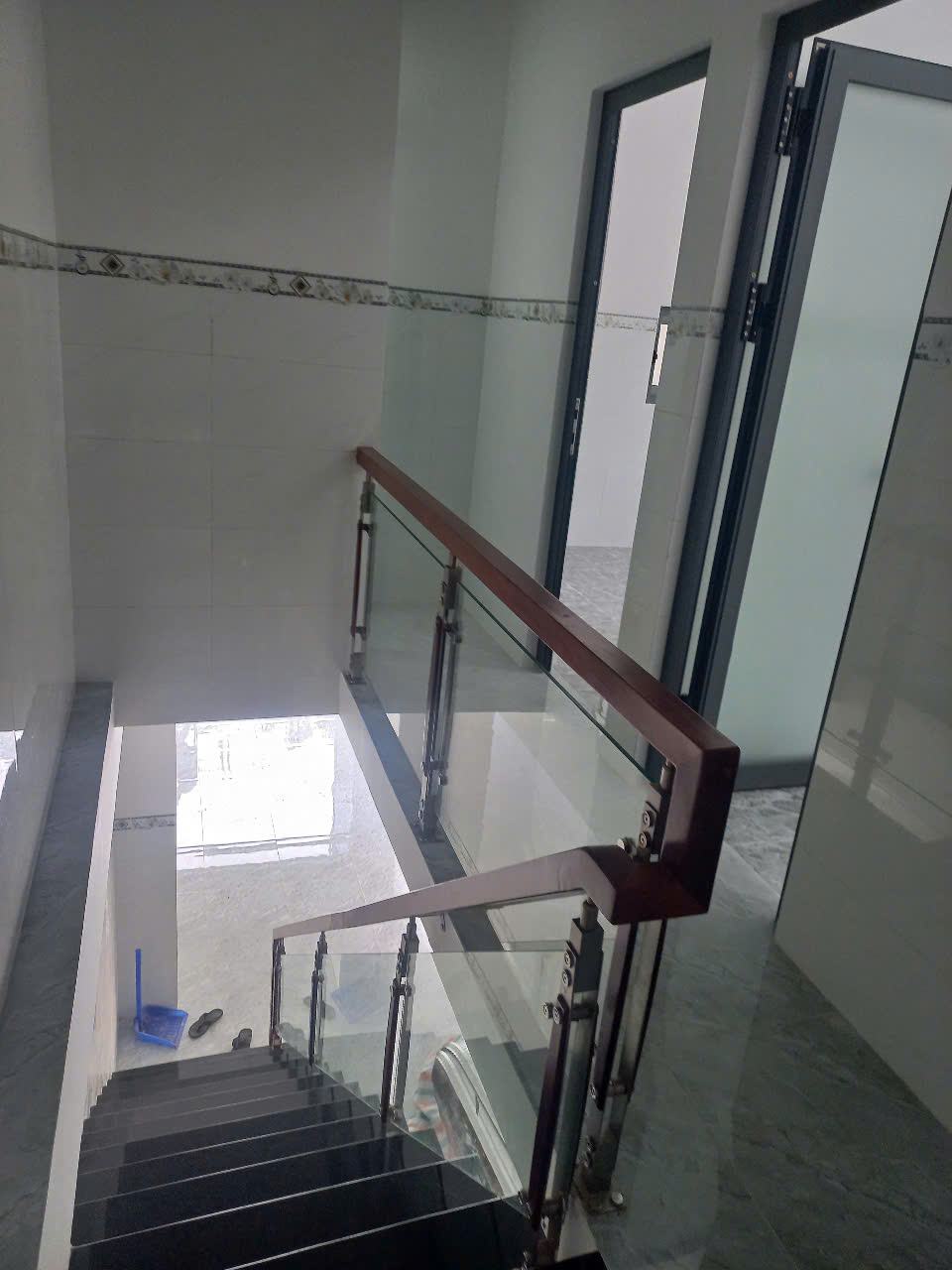 Cho Thuê Nhà  Nguyên Căn Vừa Ở Vừa Kinh Doanh - Ảnh 1