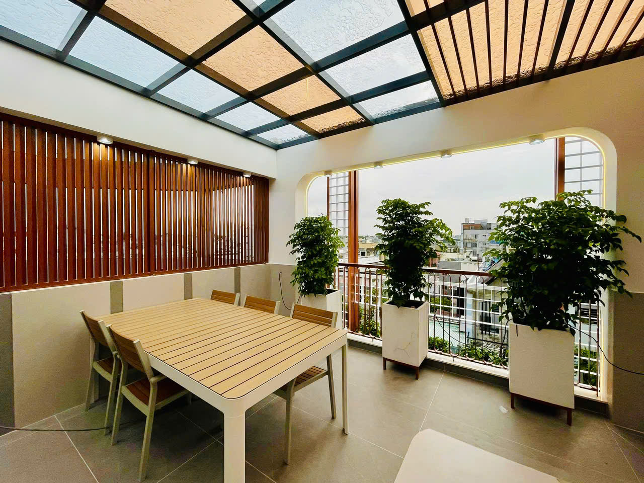 Bán nhà có thang máy Gò Vấp, 6 lầu mới xây, ngay chợ Hạnh Thông Tây, giá 11 tỷ ++ còn thương lượng - Ảnh 4