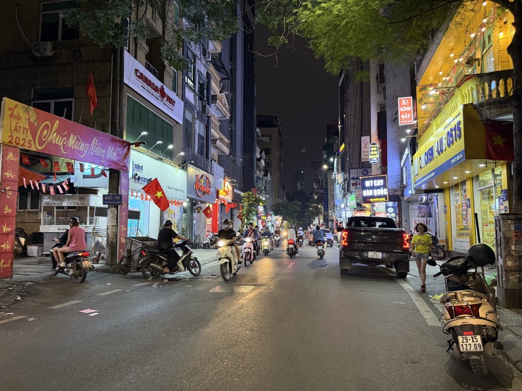 Bán nhà Chùa Láng – Trung tâm Đống Đa – Ô tô vào nhà – View thoáng vĩnh viễn - Ảnh 1