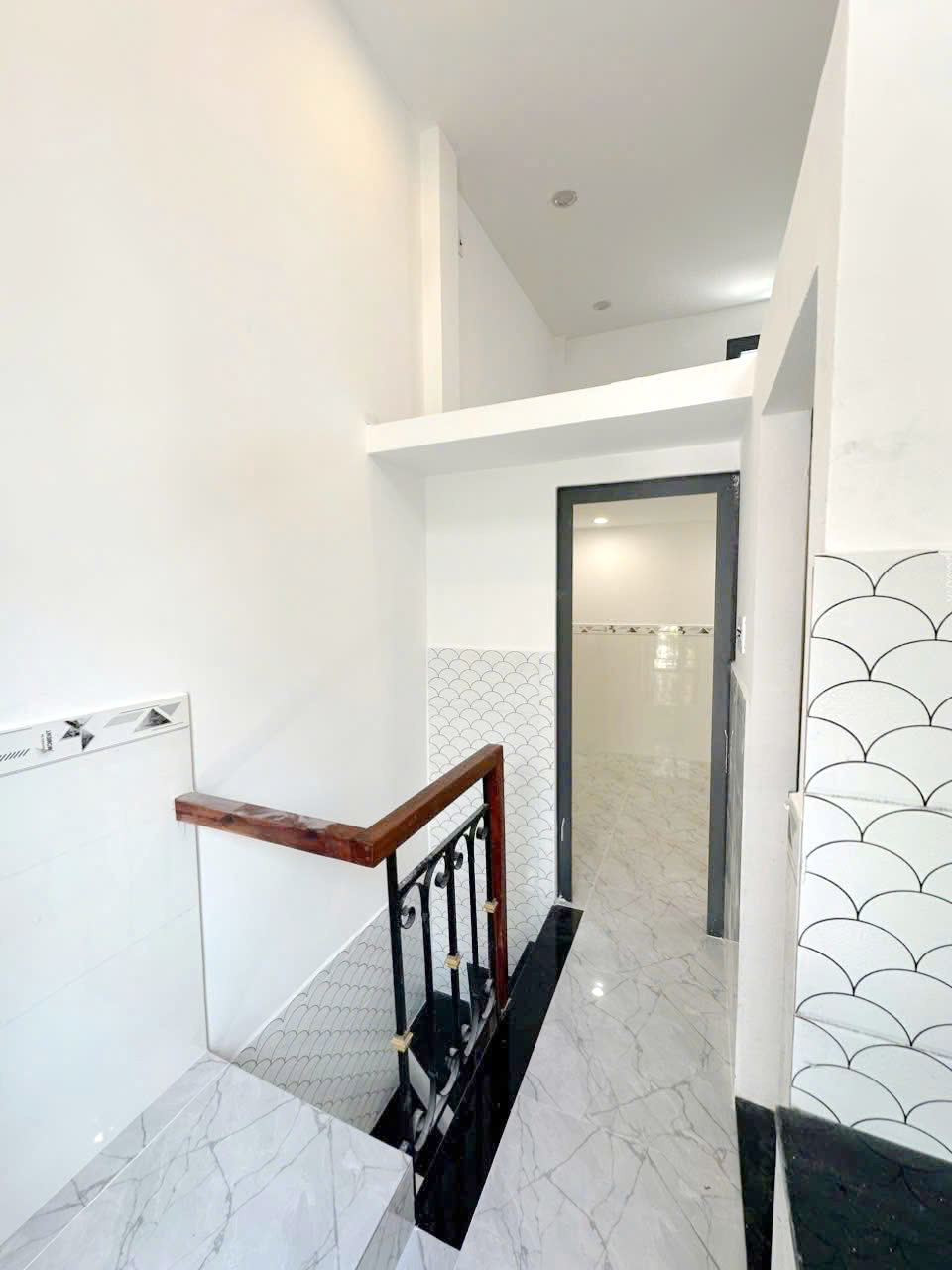 Nhà mới 2 tầng hẻm xe hơi Phạm Thế Hiển P5 Q8. Giá 2.38 tỷ - Ảnh 2